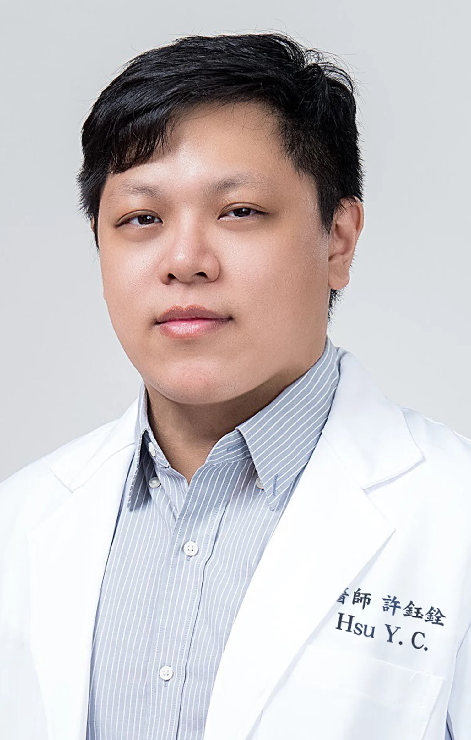 許鈺銓 醫師照片