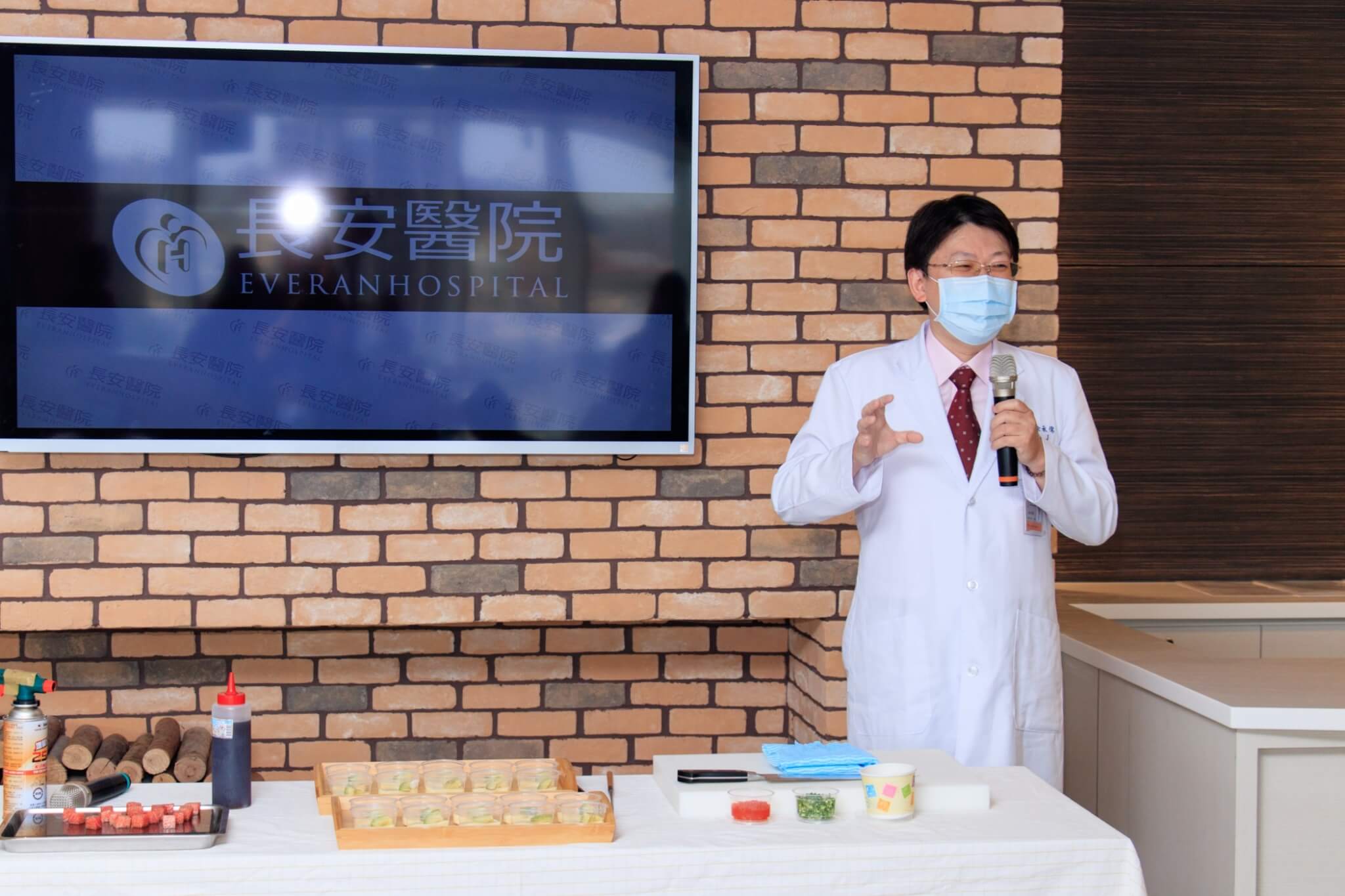 明星主廚醫院現場開煮 守護你的夏日腸胃健康