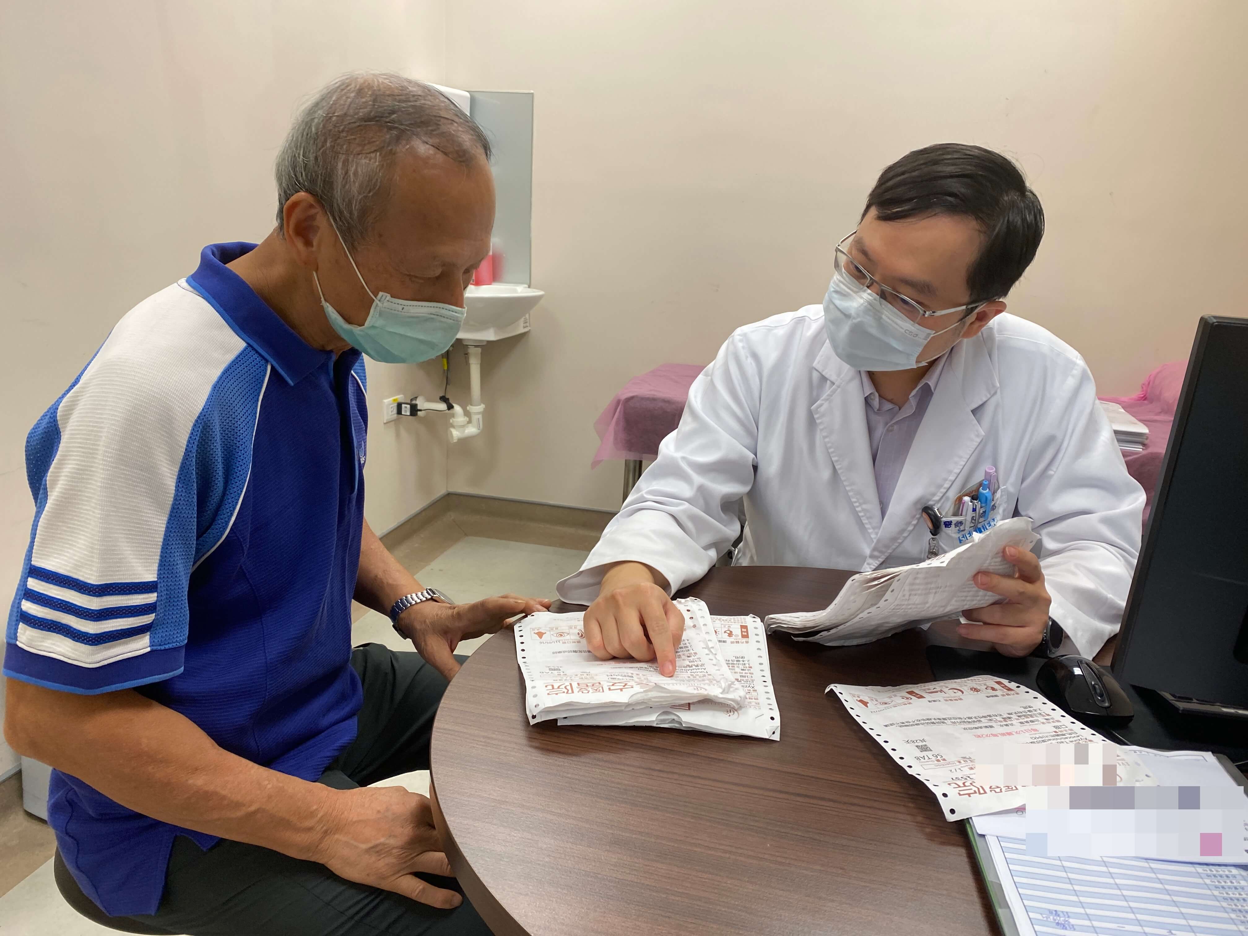 「藥」命! 藥物交互作用大 醫  整合用藥擺脫藥太多的困擾