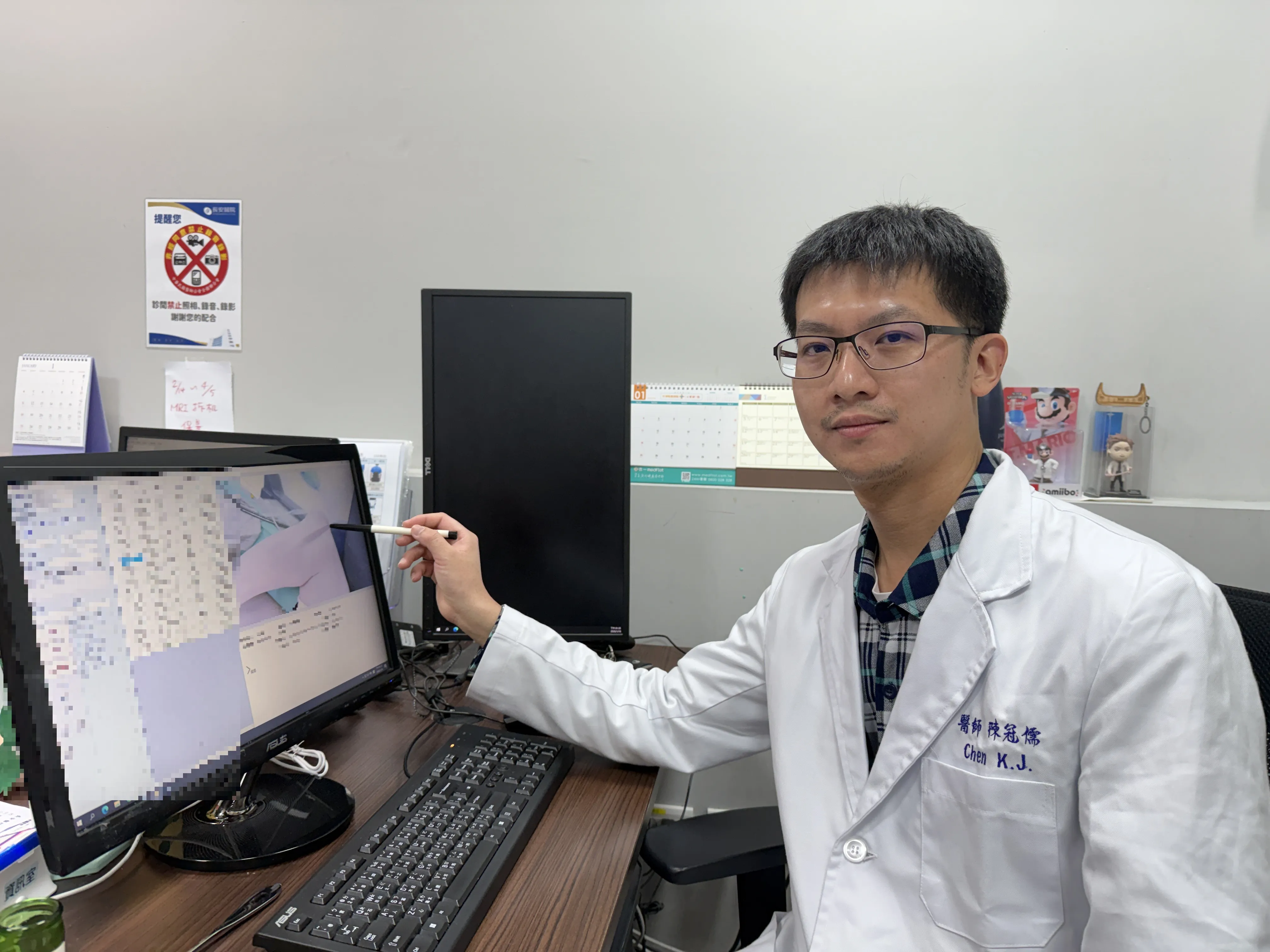 5旬男痛風石壓神經釀手麻!微創手術清石助好眠 醫:4狀況及早治